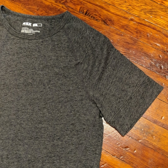 Michael Strahan t-shirt - Picture 2 of 3